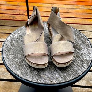 Eileen Fisher sport suede sneaker sandal size 8.5